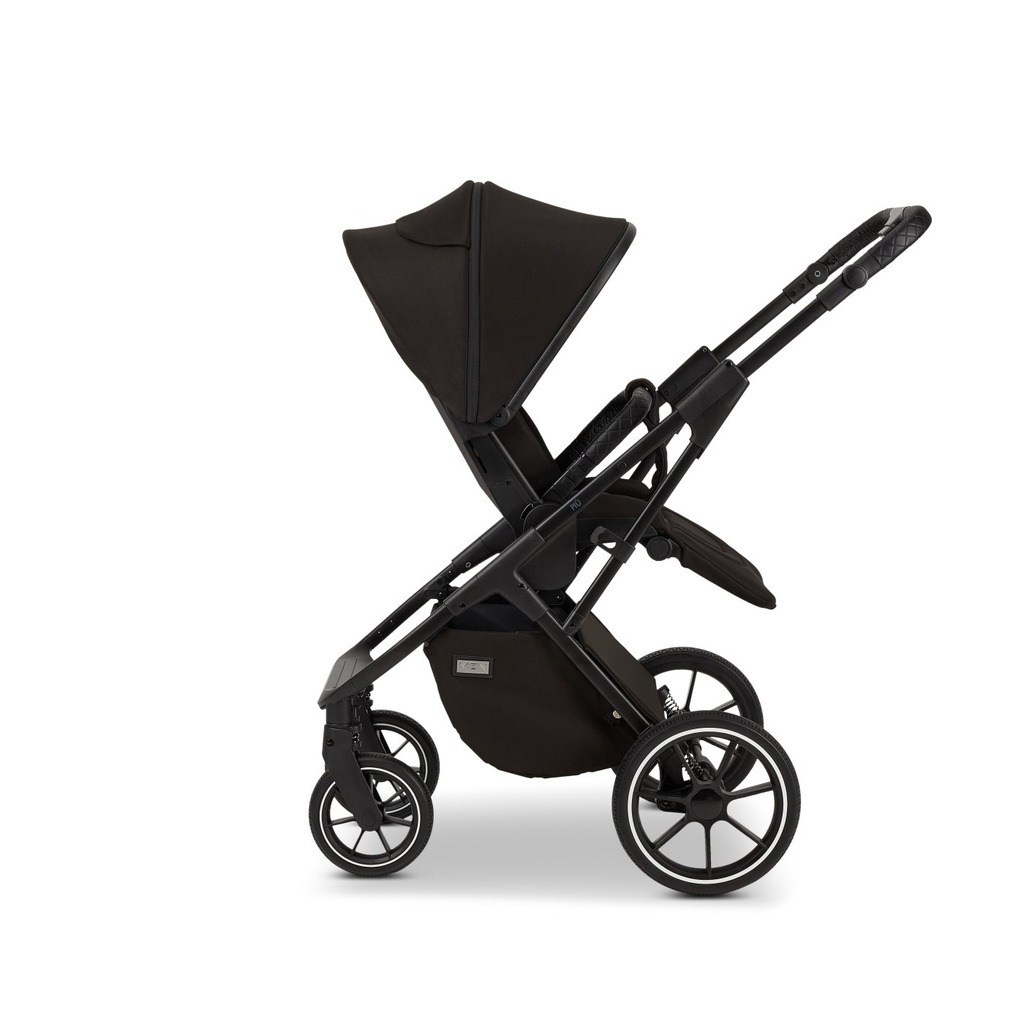 moon_2024_piu_633_black_11.jpg