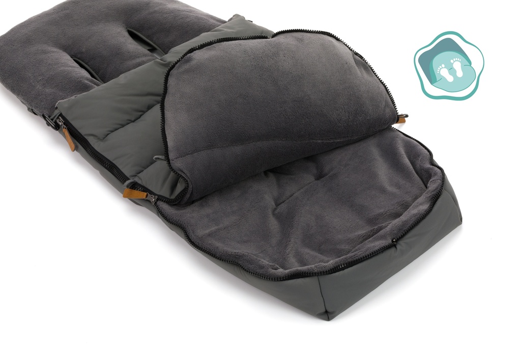 8430-07kinleywinterfusackgraud06.jpg
